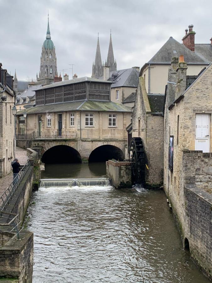 Gite "Au P'Tit Tourois" De Plain-Pied Tout Confort Avec Veranda Proche D'Omaha Beach Et De Bayeux Accueillant Les Animaux Exteriör bild