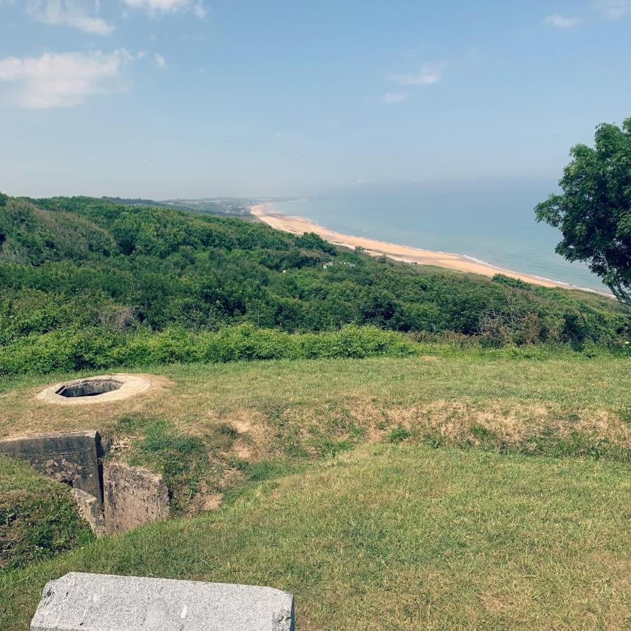 Gite "Au P'Tit Tourois" De Plain-Pied Tout Confort Avec Veranda Proche D'Omaha Beach Et De Bayeux Accueillant Les Animaux Exteriör bild