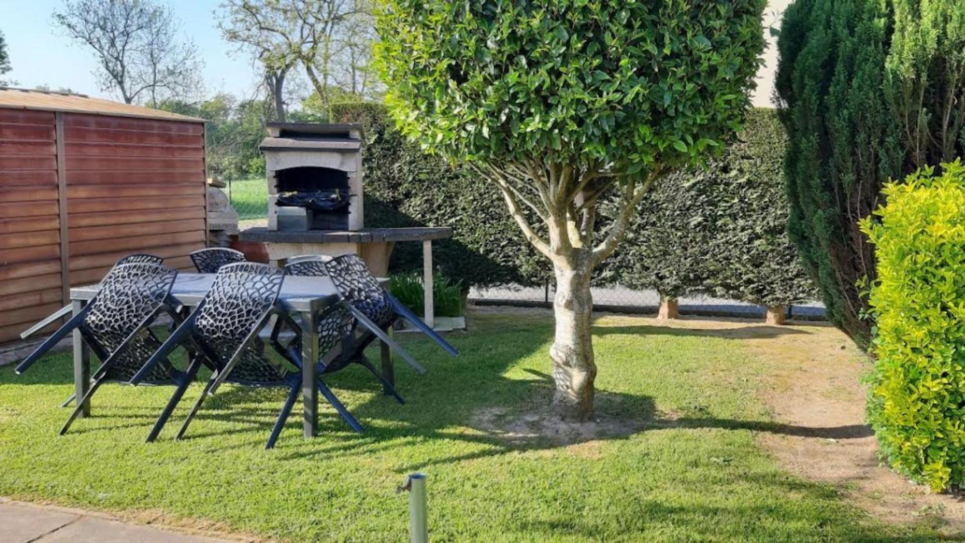 Gite "Au P'Tit Tourois" De Plain-Pied Tout Confort Avec Veranda Proche D'Omaha Beach Et De Bayeux Accueillant Les Animaux Exteriör bild